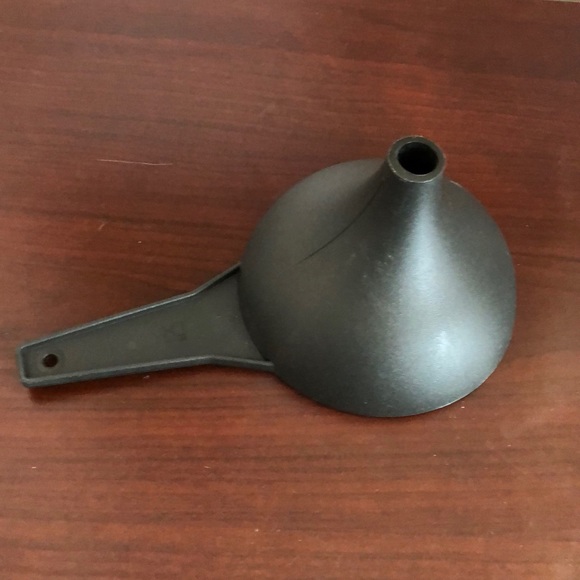 TUPPERWARE - Jumbo Funnel